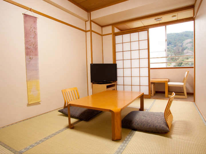 和室6畳（広縁・トイレ・洗面所付き・バスなし）.