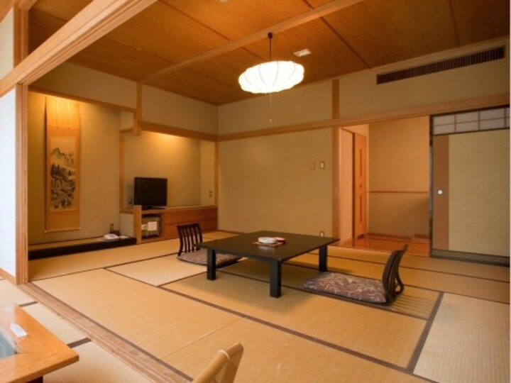 山水閣　新館　1間　庭側（駐車場側）　（トイレ付） 