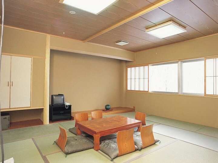 おまかせ和室　（人数にあわせて部屋割り）