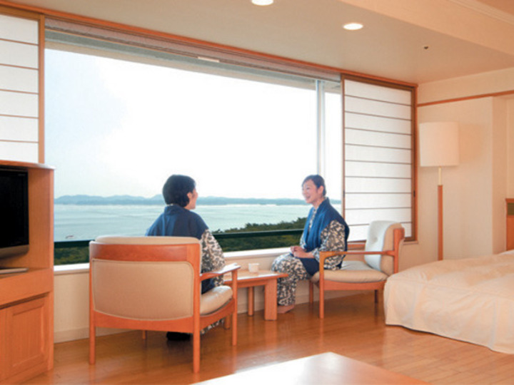 【一番人気！アネックス】海側のお部屋（和洋室）.