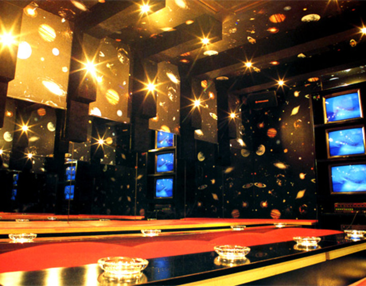 カラオケ・パーティルーム　ビーム2　/ 空想旅行　（10名以上）