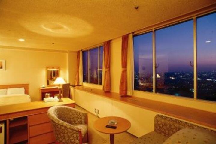 セミスウィート　夜景側