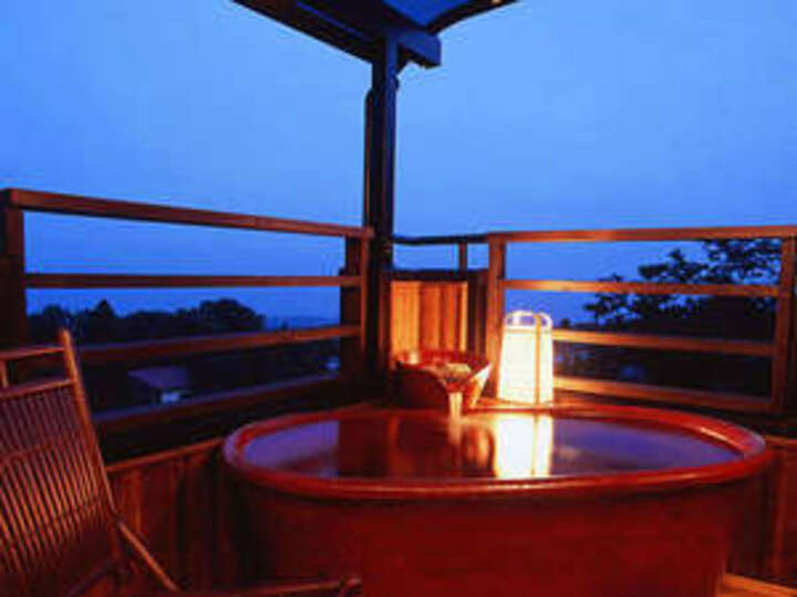 【お部屋食】≪客室指定≫海が見える温泉露天＋展望寝湯付き客室 2Fツイン.