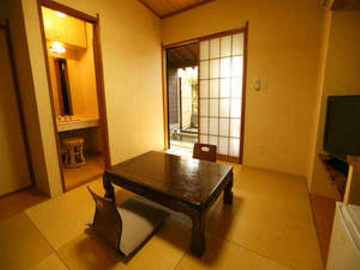 【お部屋食】≪客室指定≫1F庭園露天付きメゾネット ツイン.