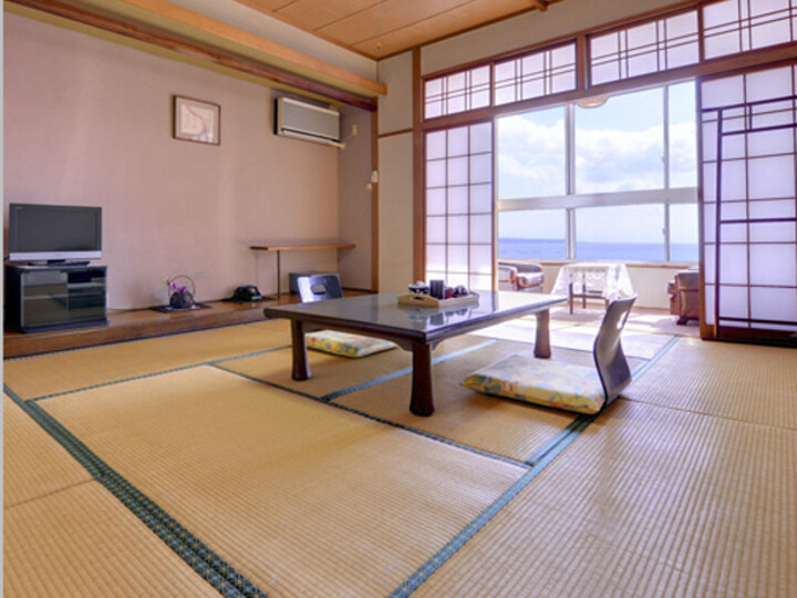 海側和室10畳（バスなし　トイレ付き）