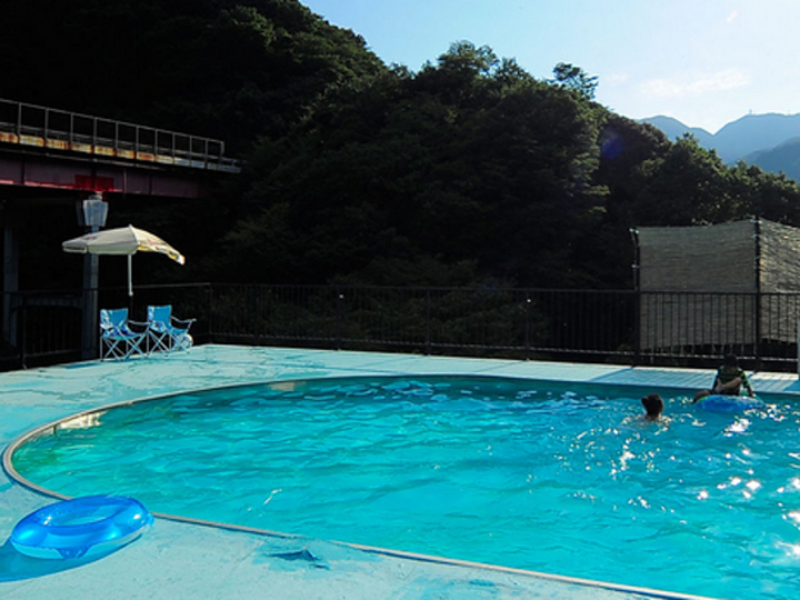 屋外プール