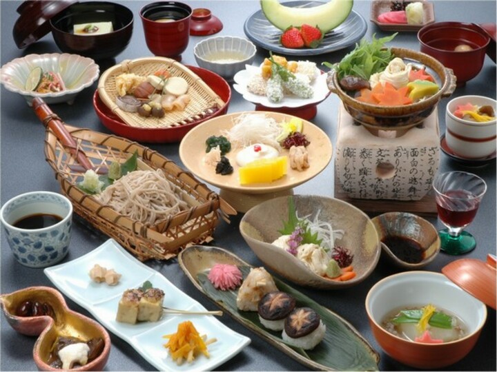 有馬一広い６万坪の敷地内に在る、精進料理料亭「慶月」