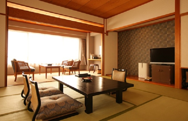 部屋指定なし《バス・トイレ付き》 