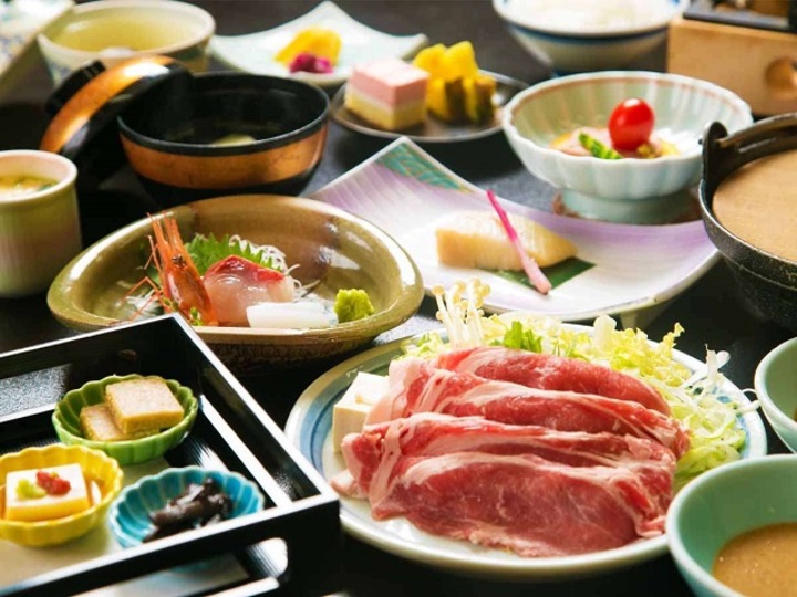 【上州豚しゃぶ会席】群馬県産の食材をたっぷりと使った和会席。クセ無く旨みいっぱいの上州豚しゃぶ♪
