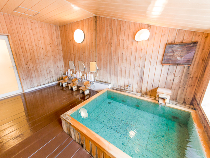 大浴場で、下田の天然温泉を存分にご堪能ください。