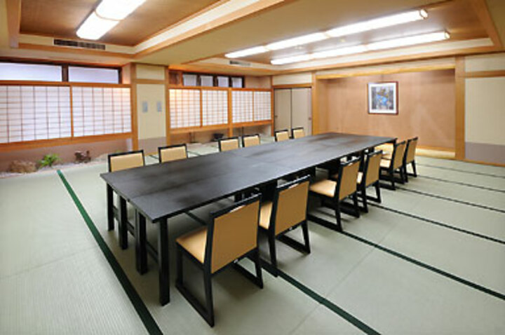 和風椅子・テーブルご宴会例