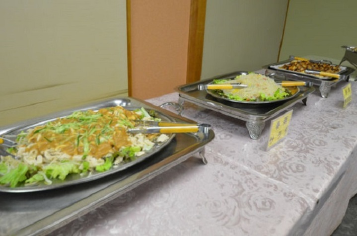 ご夕食バイキング①
