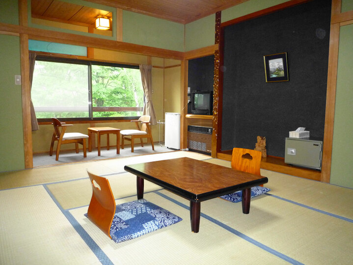 本館和室(冬季・2～3名様)【トイレ・洗面付・全室禁煙】