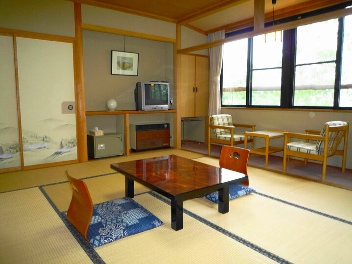 新館和室(冬季・4～5名様・期間限定)【トイレ・洗面付・全室禁煙】