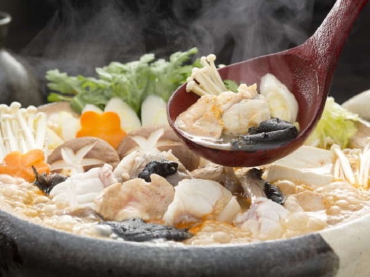 あんこう鍋。茨城の冬の味覚を存分にお楽しみ下さい。コラーゲンたっぷりで温まります。