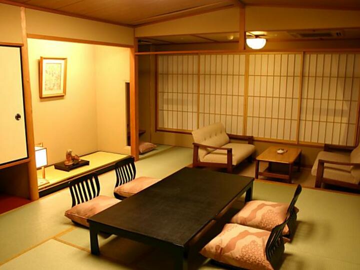 【通常客室】(和室8～12畳)～心はんなり♪寛ぎの空間～【喫煙】