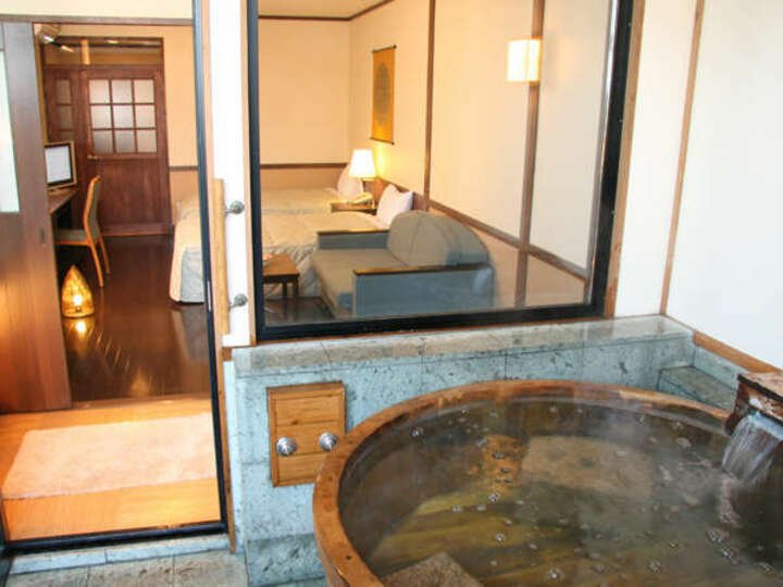 （新館）＜湖側＞露天風呂付ツイン.