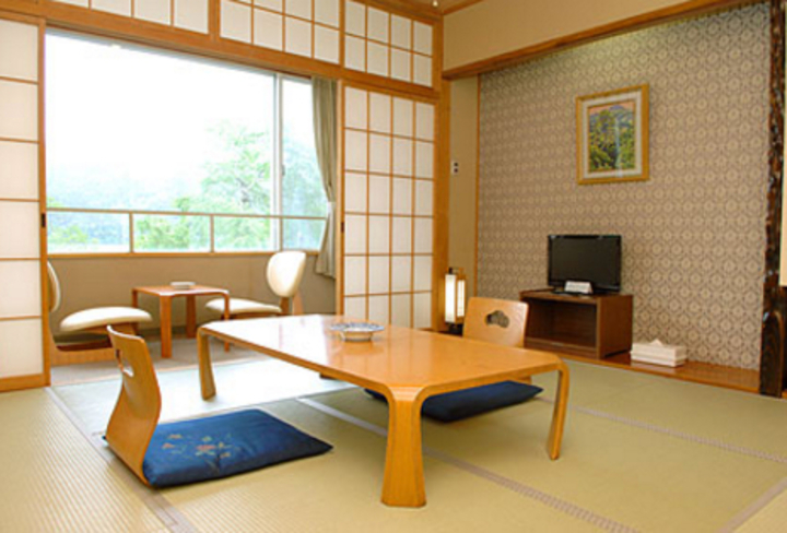 ◆本館・和室(1名様利用)湖側指定