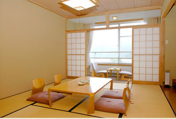 ◆文化館（和室10畳）湖側指定・お部屋食
