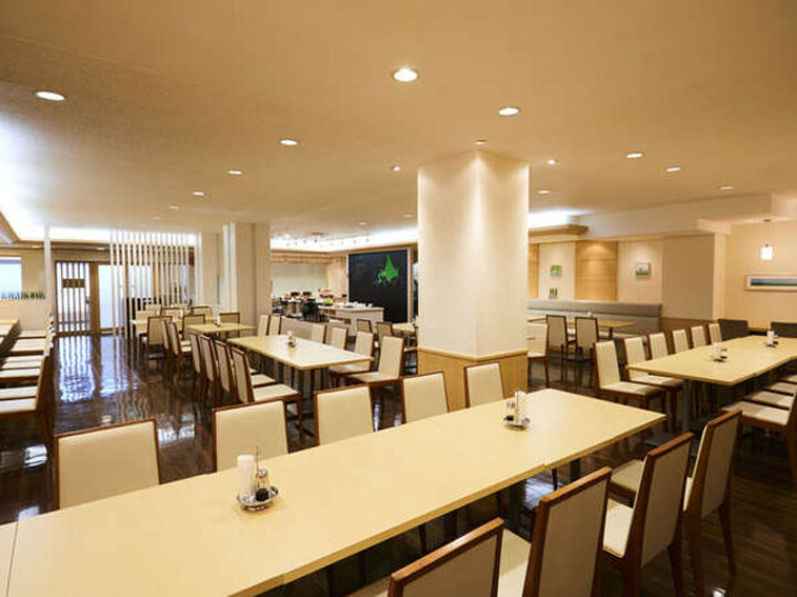 朝食会場