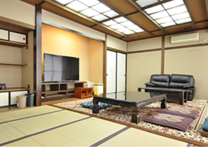  【お手軽価格、へら池を一望できます！】和室12帖