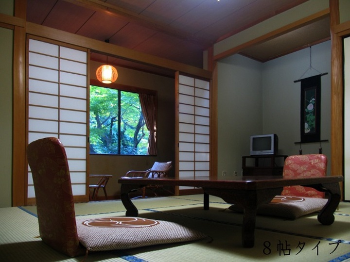 寛ぎの和室８畳広縁付