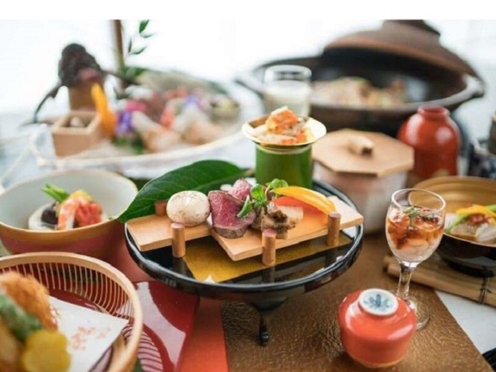 目にも鮮やかな和食料理をご堪能いただけます