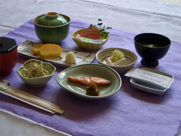 朝食一例