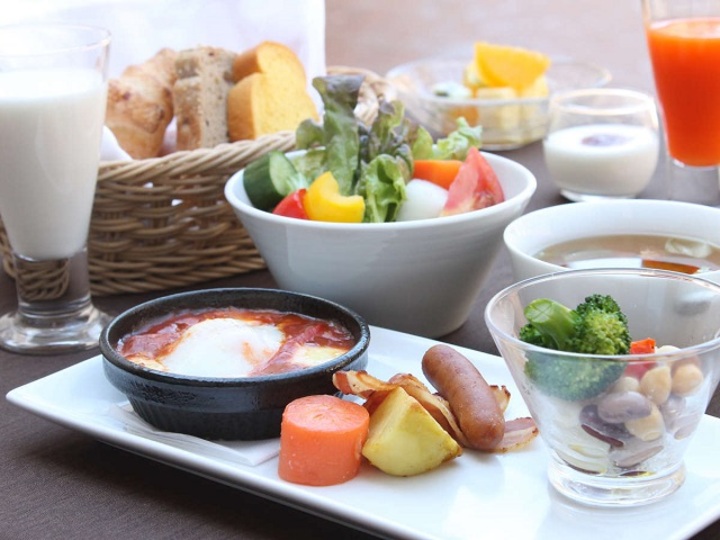 ご朝食ハーフバイキング（メインプレート）