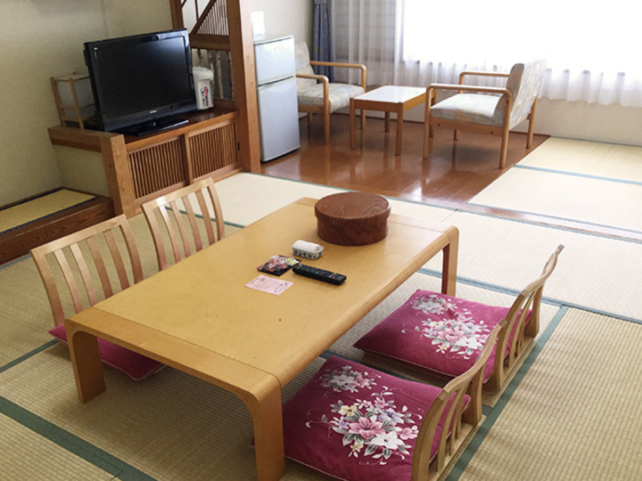 和室10畳＋広縁＜シャワー・トイレ付＞【禁煙】