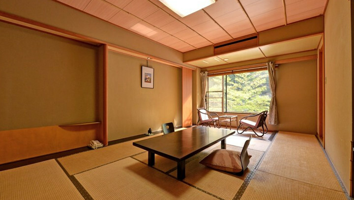 【客室一例】明るい和室をご用意しております。