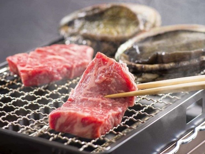 ＜かんてき料理＞のグレードアップ「アワビ＆国産牛」
