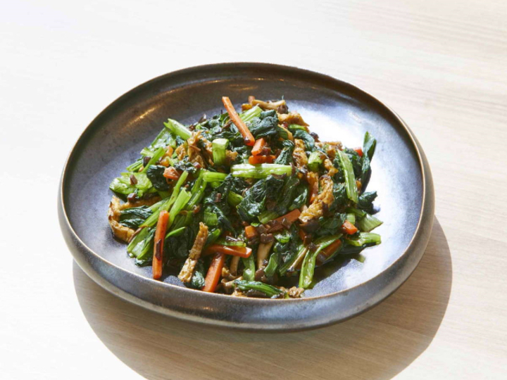【ごちそう野菜の朝ごはん】旬を味わう、やさしいわテイストの一品、旬菜と茸の山菜海苔和え