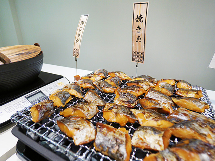 朝食ビュッフェ