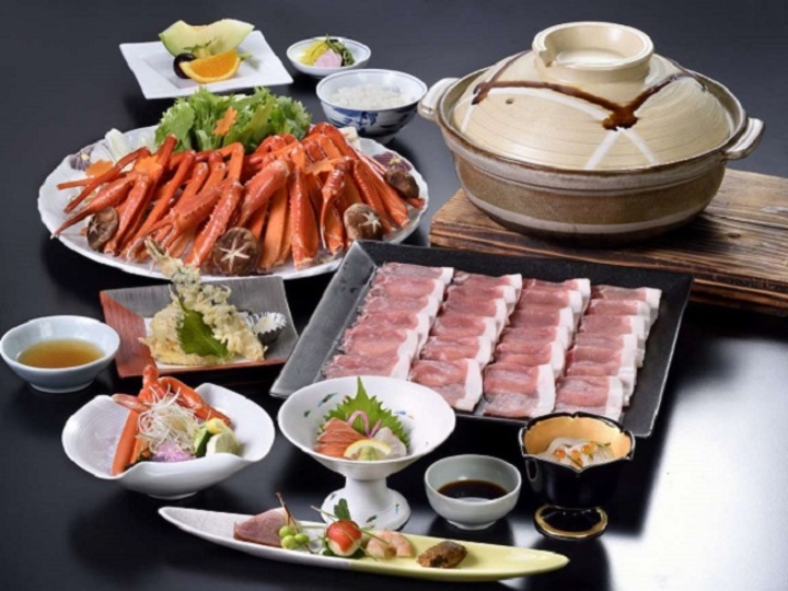 ご夕食⑤季節限定！『カニの鍋と国産豚しゃぶの食べ放題(９０分)』