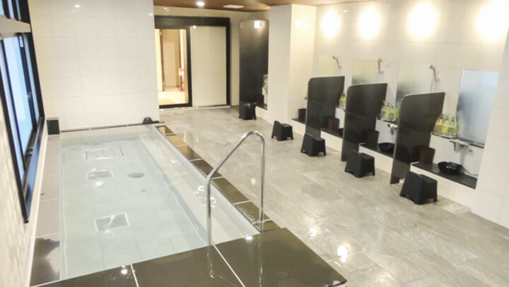 ホテル14Fの大浴場では源泉直送の温泉がお楽しみいただけます。