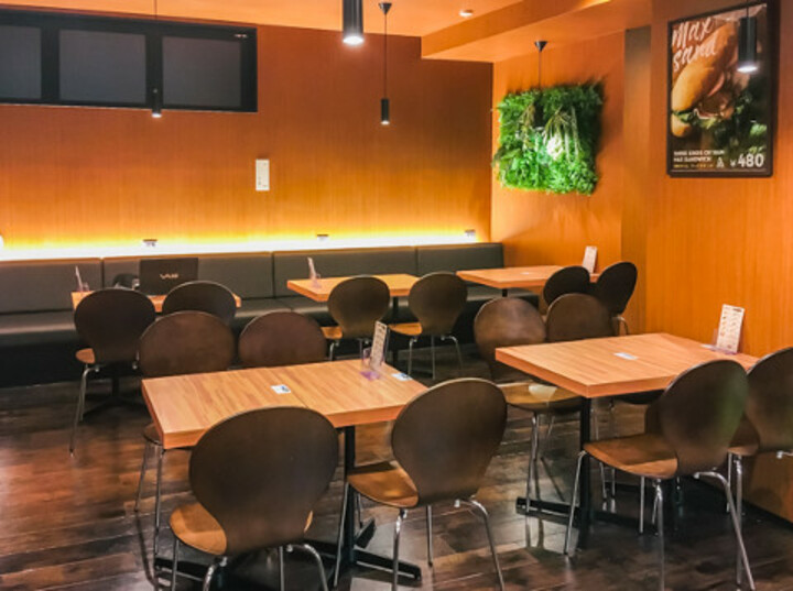 Max Cafe / マックスカフェ（店内の様子）