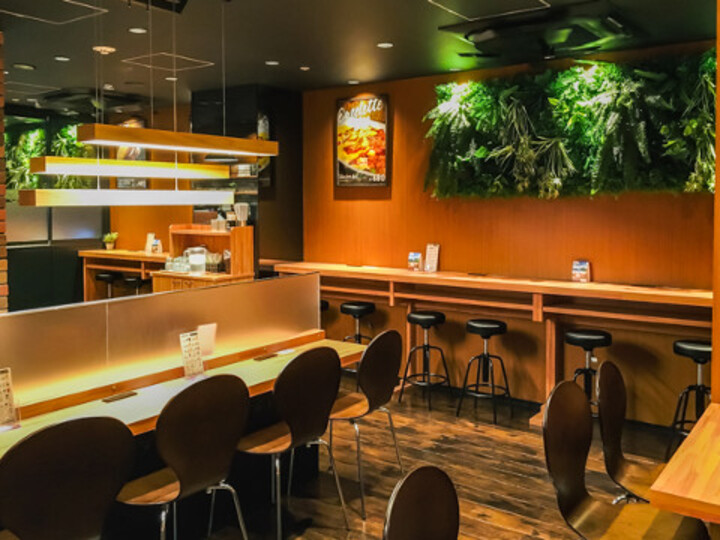 Max Cafe / マックスカフェ（店内の様子）