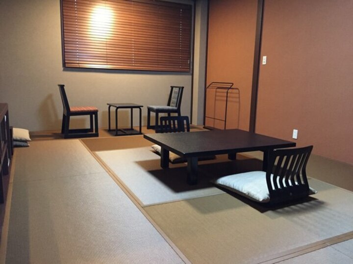 モダン和室12畳トイレ・洗面つき　「和」 禁煙　定員4名 