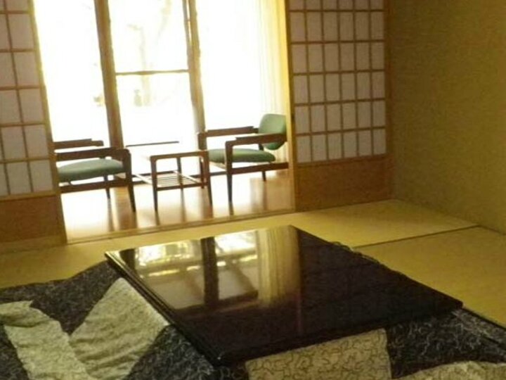 和室6〜8畳（バス・トイレなし）