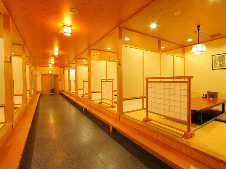 小上がり座敷「花小路～ハナコミチ～」