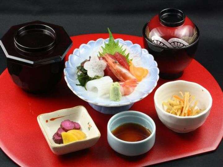刺身定食　【呑喰い処 だんだん】