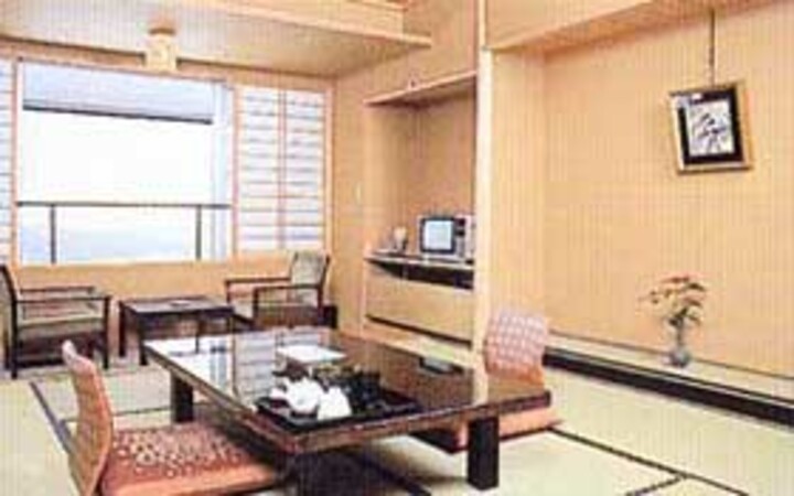 東扇館（本館）和室（バストイレ付）
