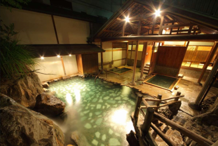 三朝館（鳥取県三朝温泉）文豪が療養に訪れた秘湯。当日空きがあれば貸切風呂1回無料