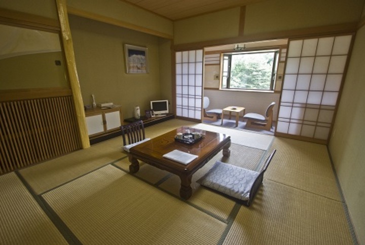 あずまや高原ホテル（長野県 上田市）最大22時間のんびり滞在の1泊3食付きプラン